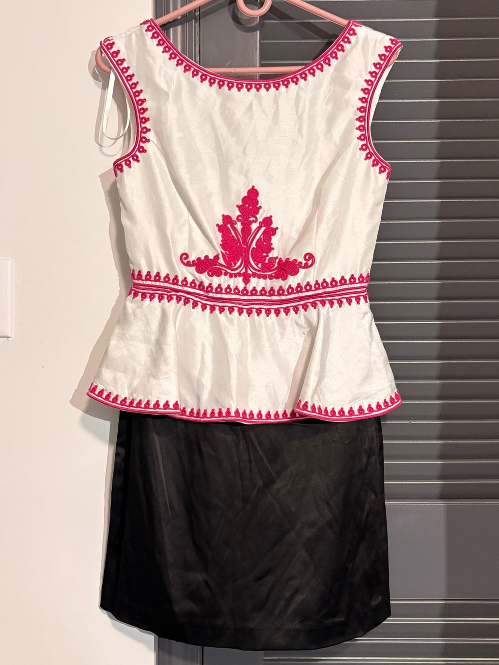 Pearl by Georgina Chapman White and Hot Pink Peplum Dress with Black Skirt